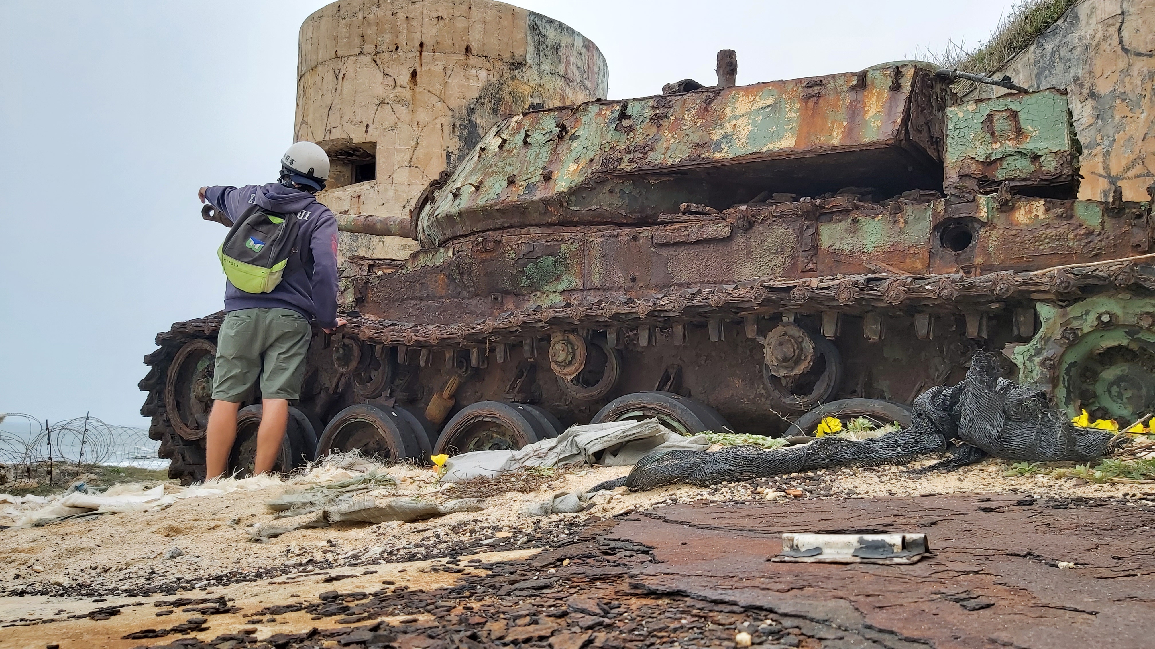 TANK-D BBKDM if six was nine モヘア タンクトップ If Six Was Nine “Mud Max” Tank Top size: medium Features